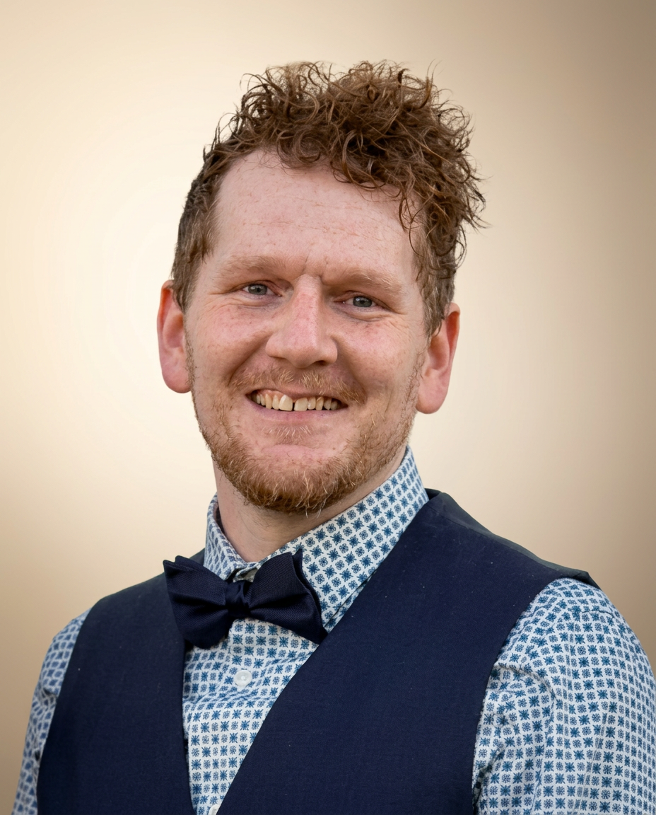 Steven — Head of Construction · Awning
